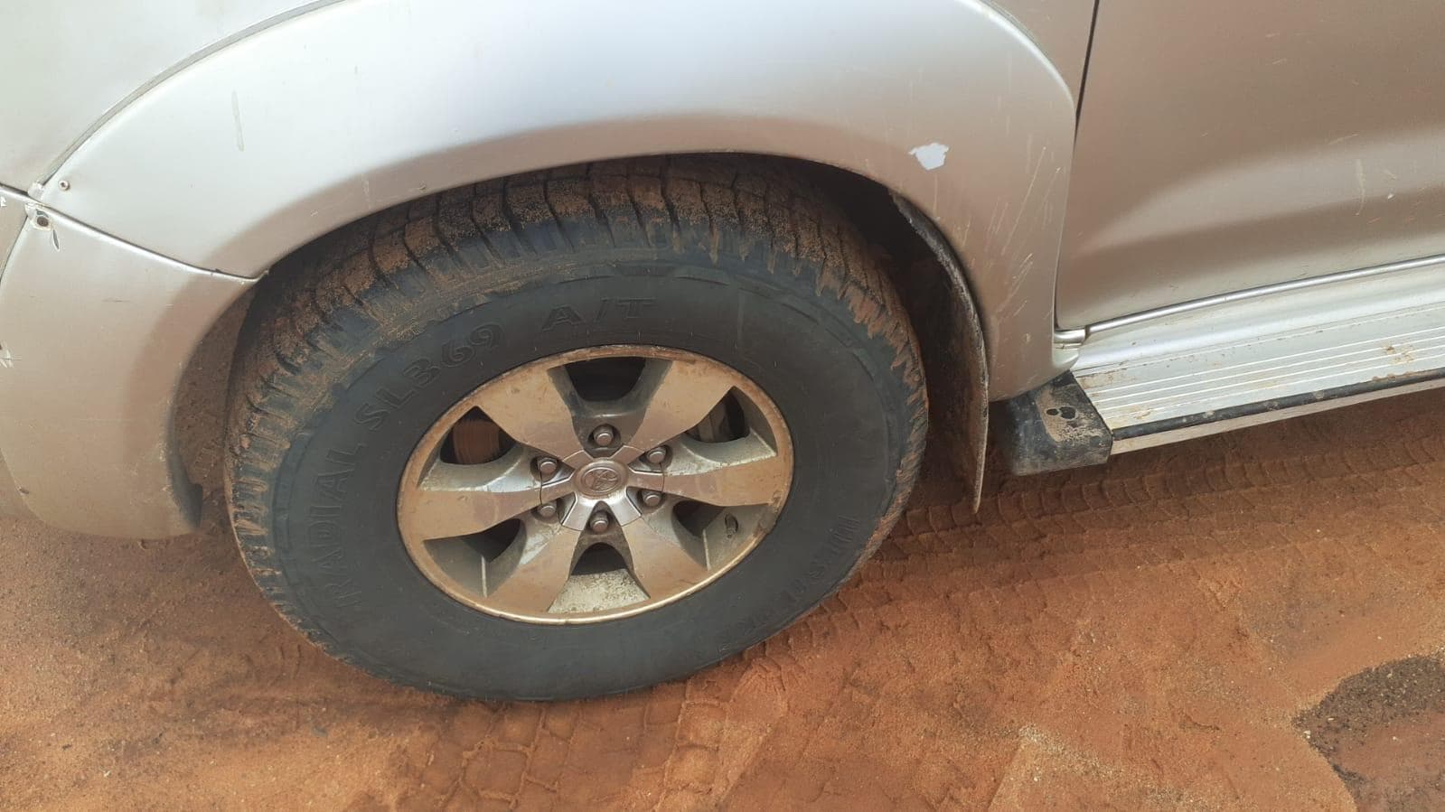 Toyota Hilux  · — imagem 20