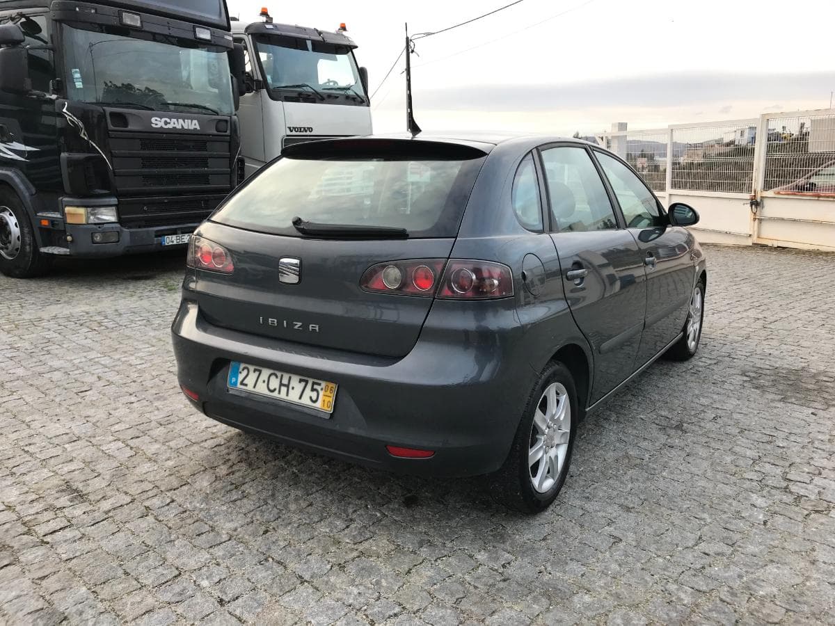 Seat Ibiza 1.4 TDI · Ano 2006 — image 6