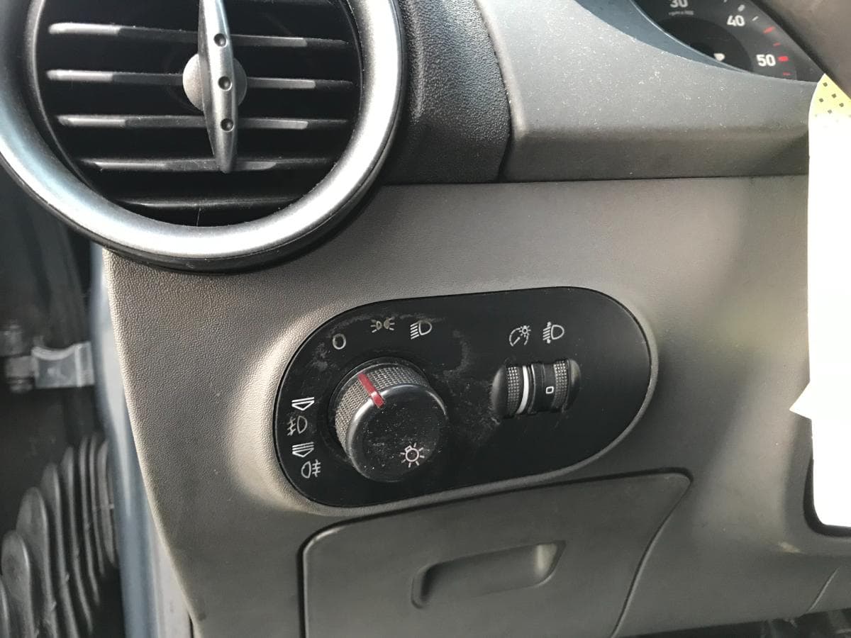 Seat Ibiza 1.4 TDI · Ano 2006 — image 18