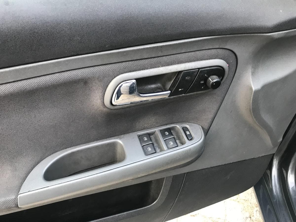 Seat Ibiza 1.4 TDI · Ano 2006 — image 23