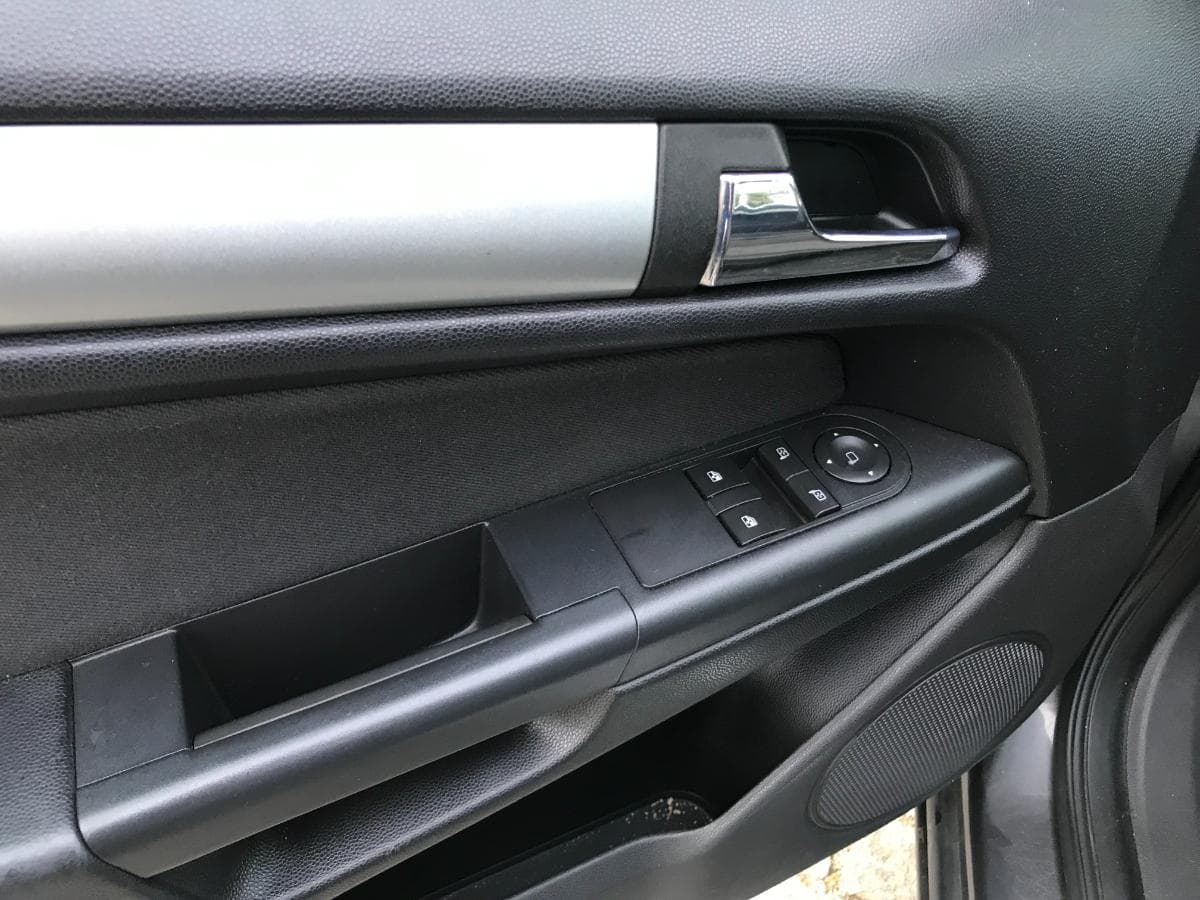 Opel Astra 1.3 CDTI · Ano 2008 — image 19
