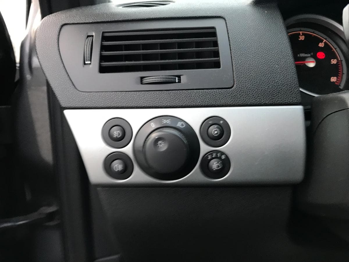 Opel Astra 1.3 CDTI · Ano 2008 — image 22