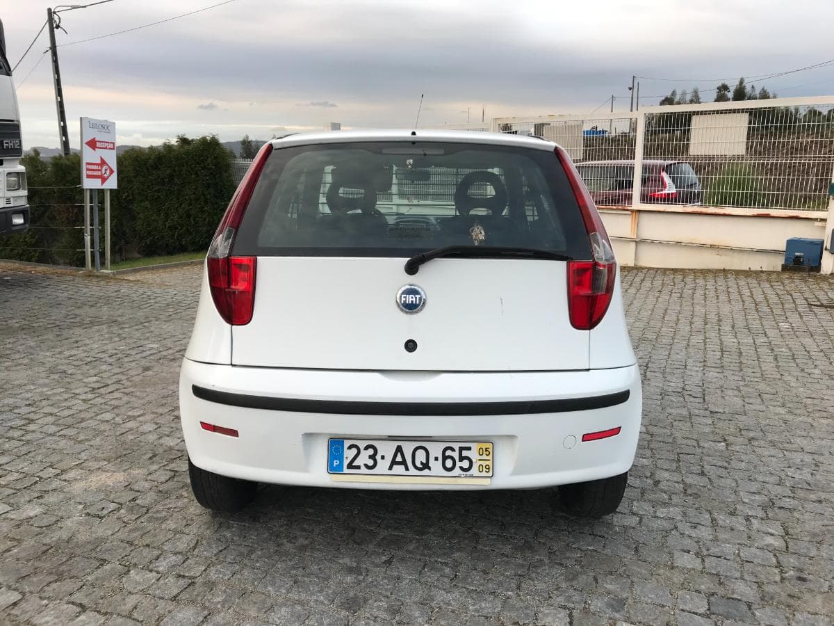 Fiat Punto 1.3 JTD · Ano 2005 — image 7