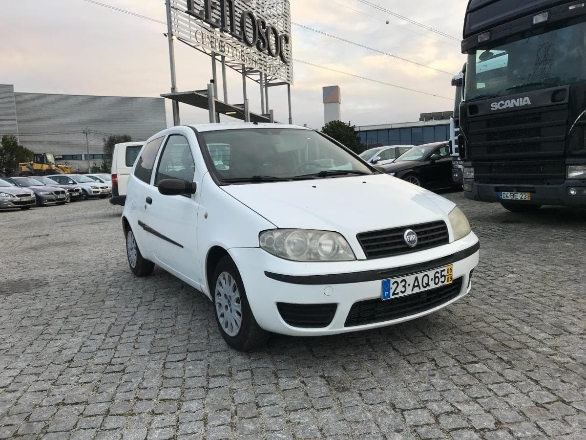 Fiat Punto 1.3 JTD · Ano 2005 — image 1