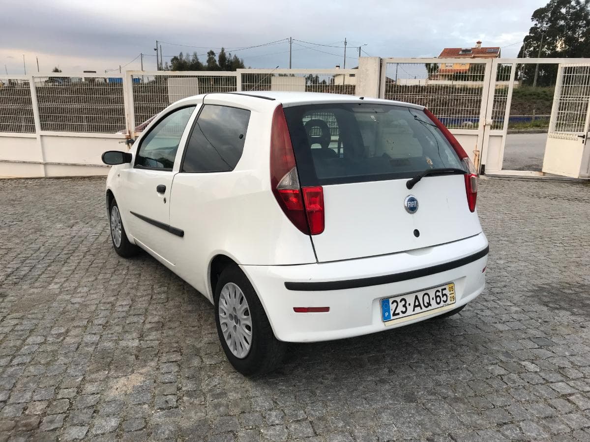 Fiat Punto 1.3 JTD · Ano 2005 — image 10