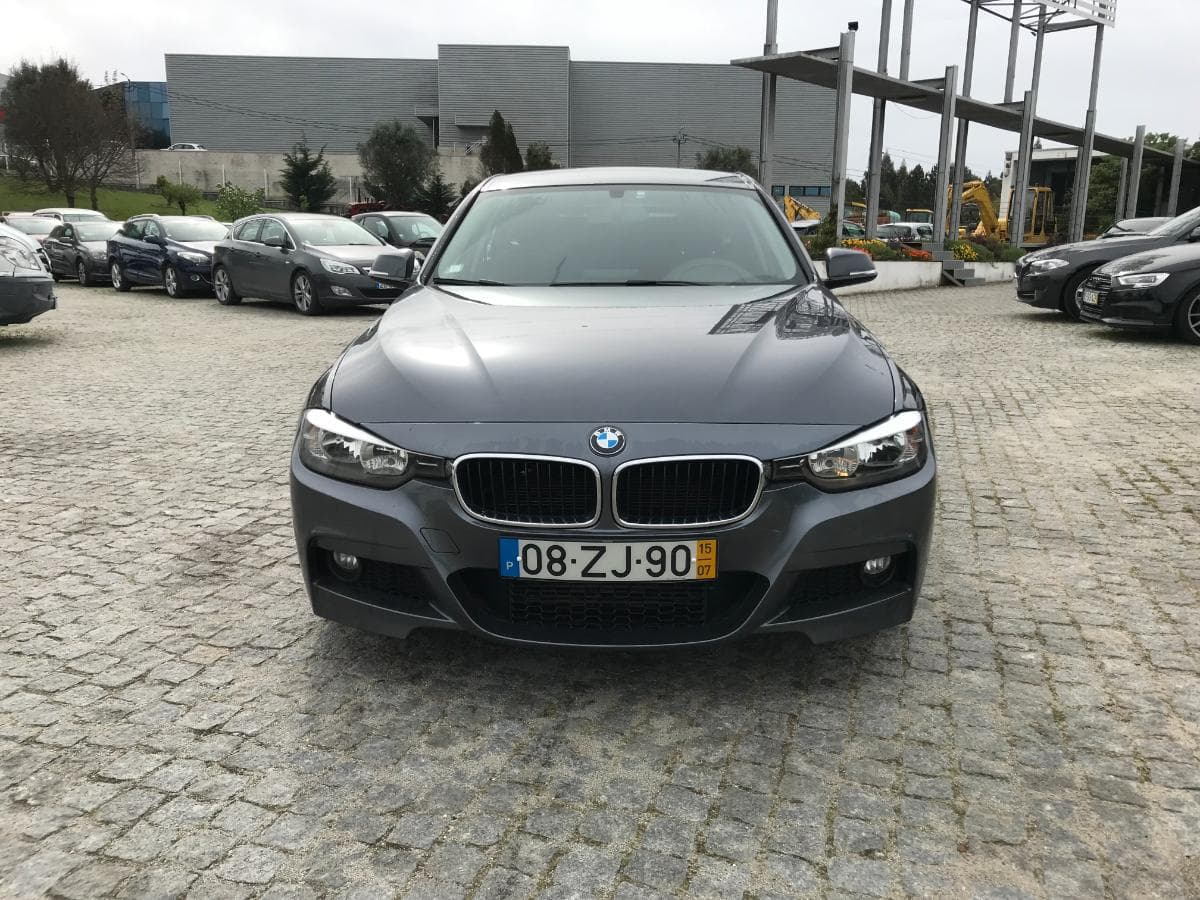 BMW 320D Touring · Ano 2015 — image 2