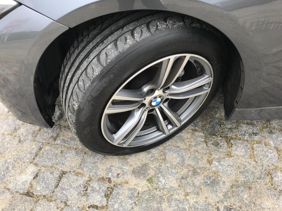 BMW 320D Touring · Ano 2015 — image 12