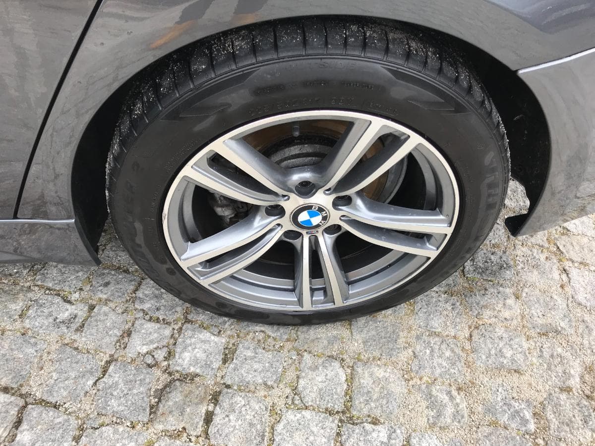 BMW 320D Touring · Ano 2015 — image 15