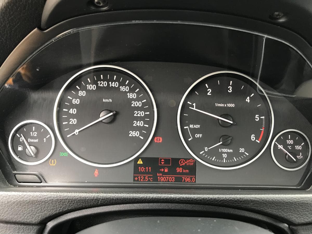 BMW 320D Touring · Ano 2015 — image 27