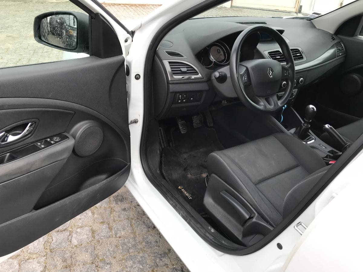 Renault Mégane 1.5DCI · Año 2013 — imagen 17