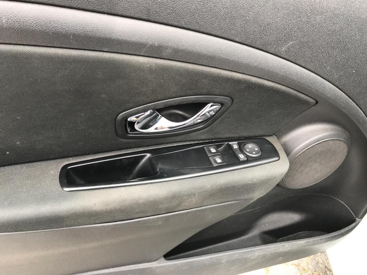 Renault Mégane 1.5DCI · Año 2013 — imagen 19