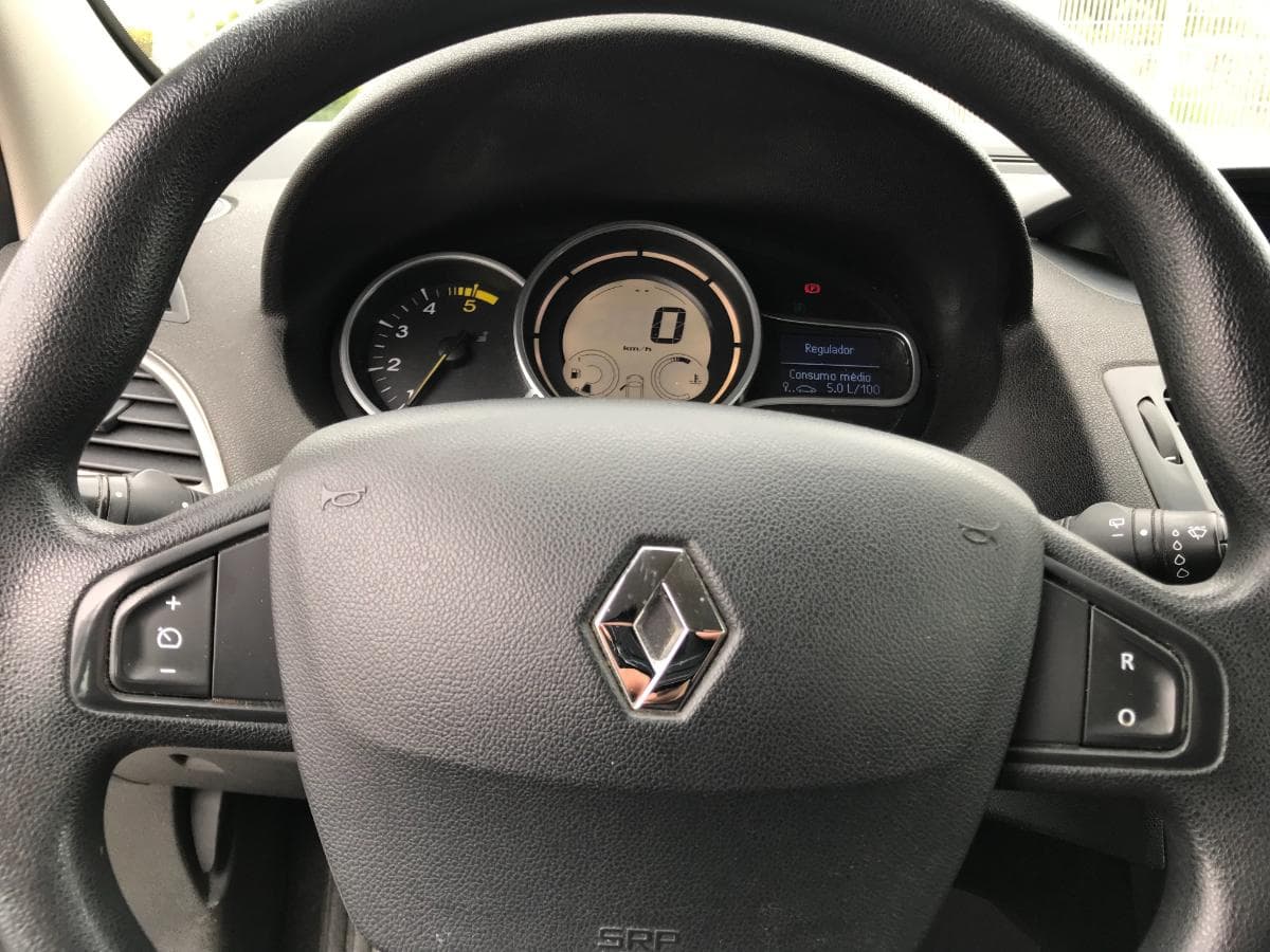Renault Mégane 1.5DCI · Año 2013 — imagen 23
