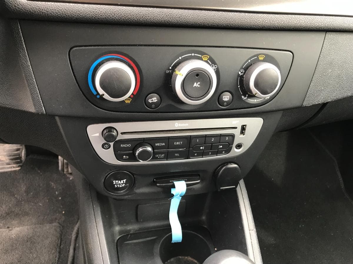 Renault Mégane 1.5DCI · Año 2013 — imagen 24