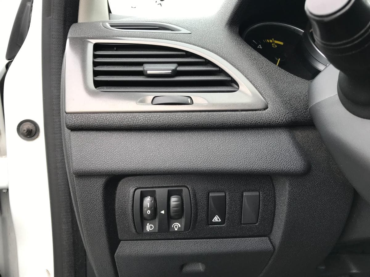 Renault Mégane 1.5DCI · Año 2013 — imagen 29