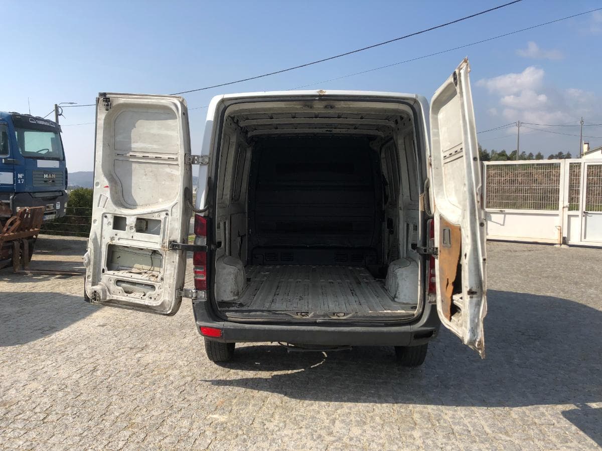 Mercedes-Benz Sprinter 211 CDI · Ano 2008 — image 9