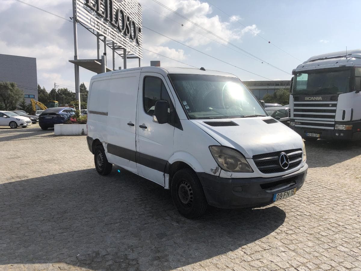 Mercedes-Benz Sprinter 211 CDI · Ano 2008 — image 1
