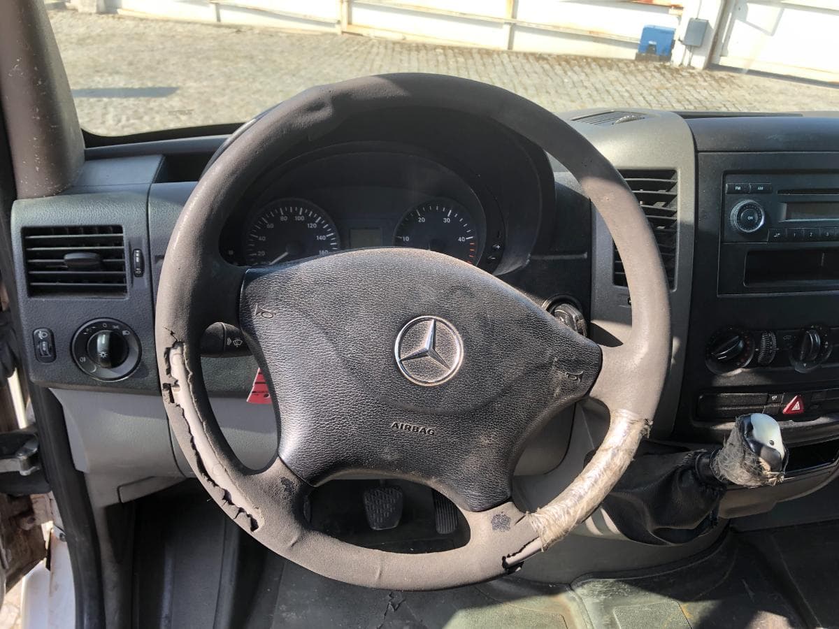 Mercedes-Benz Sprinter 211 CDI · Ano 2008 — image 31