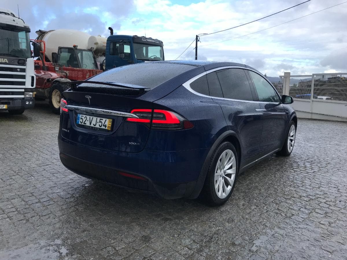 Tesla Model X 100D · Ano 2018 — image 6