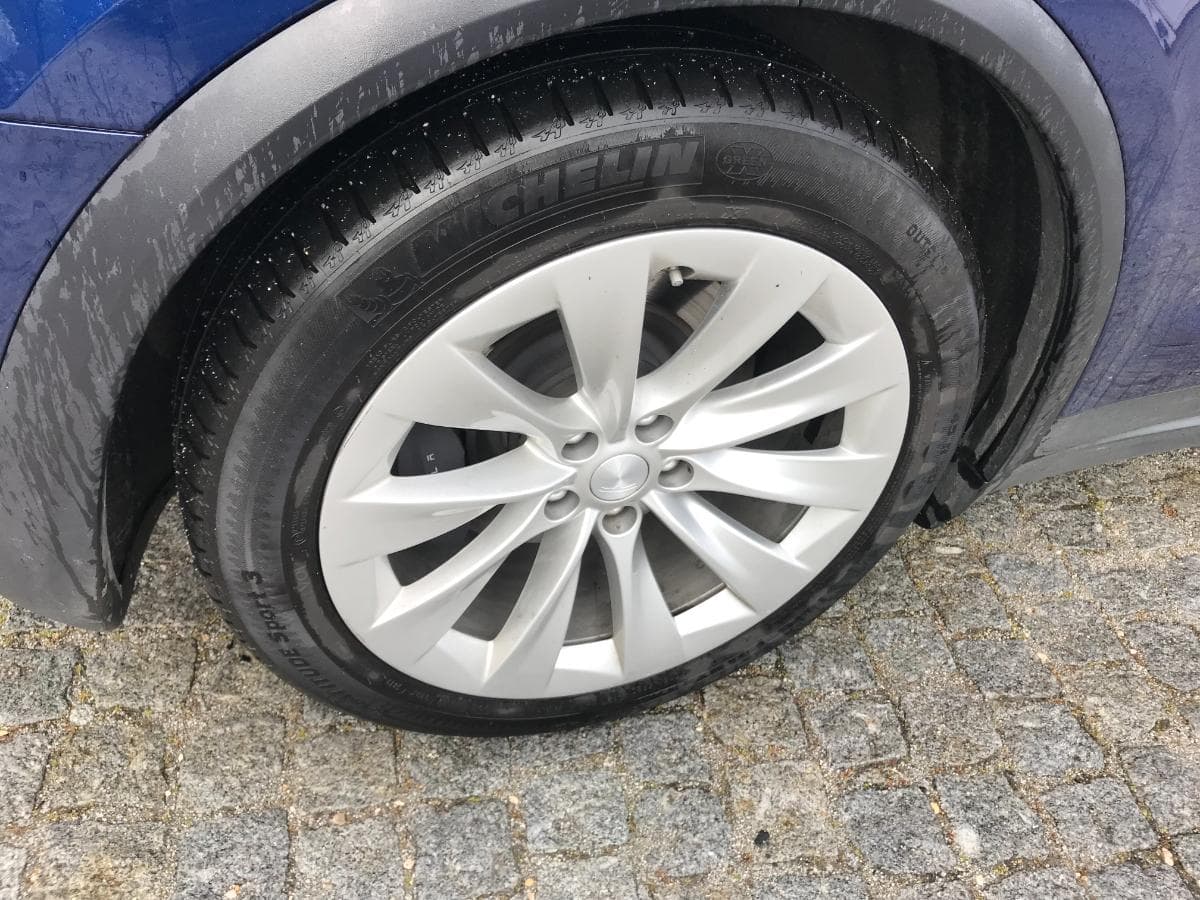 Tesla Model X 100D · Ano 2018 — image 19