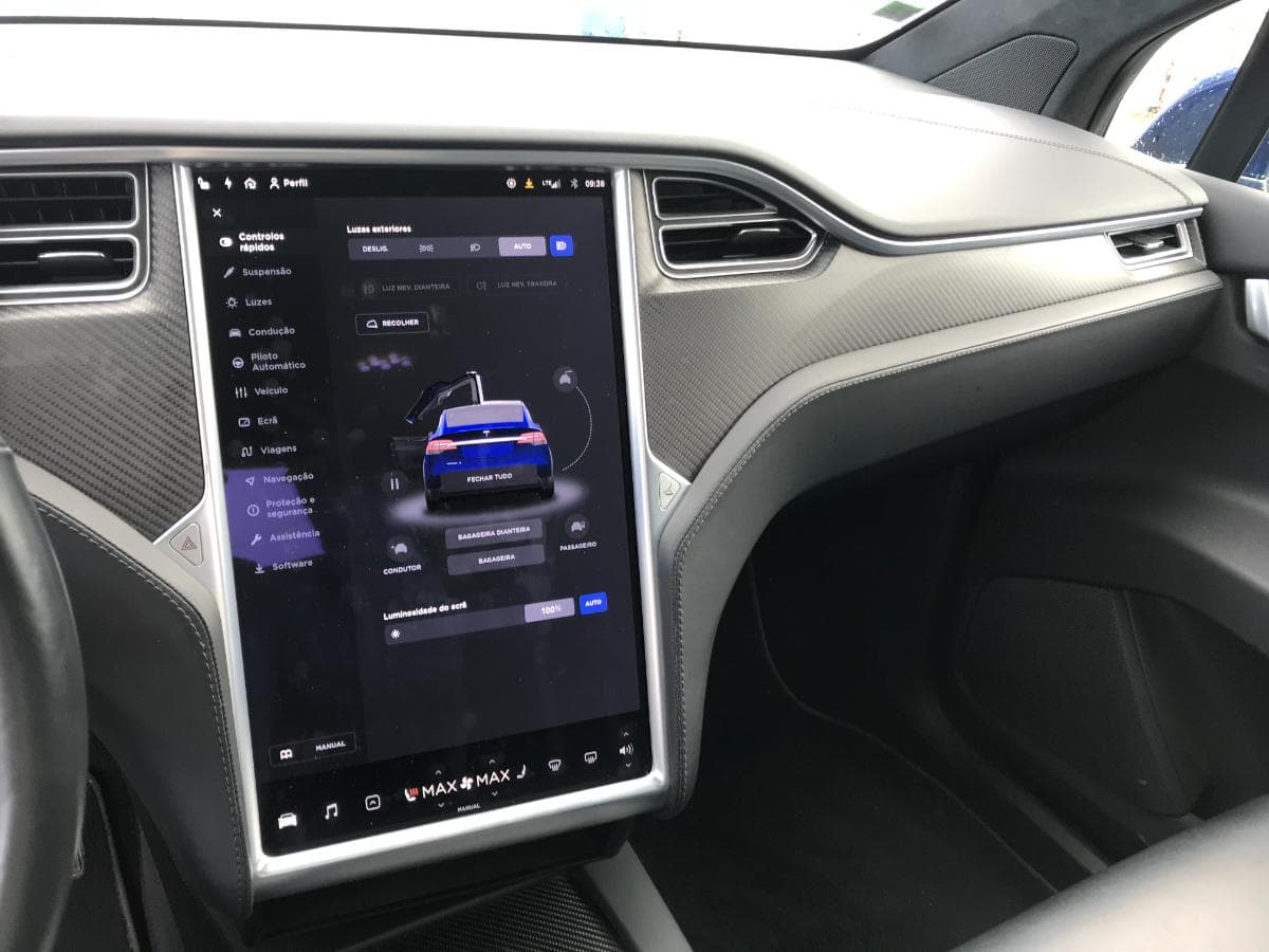 Tesla Model X 100D · Ano 2018 — image 26