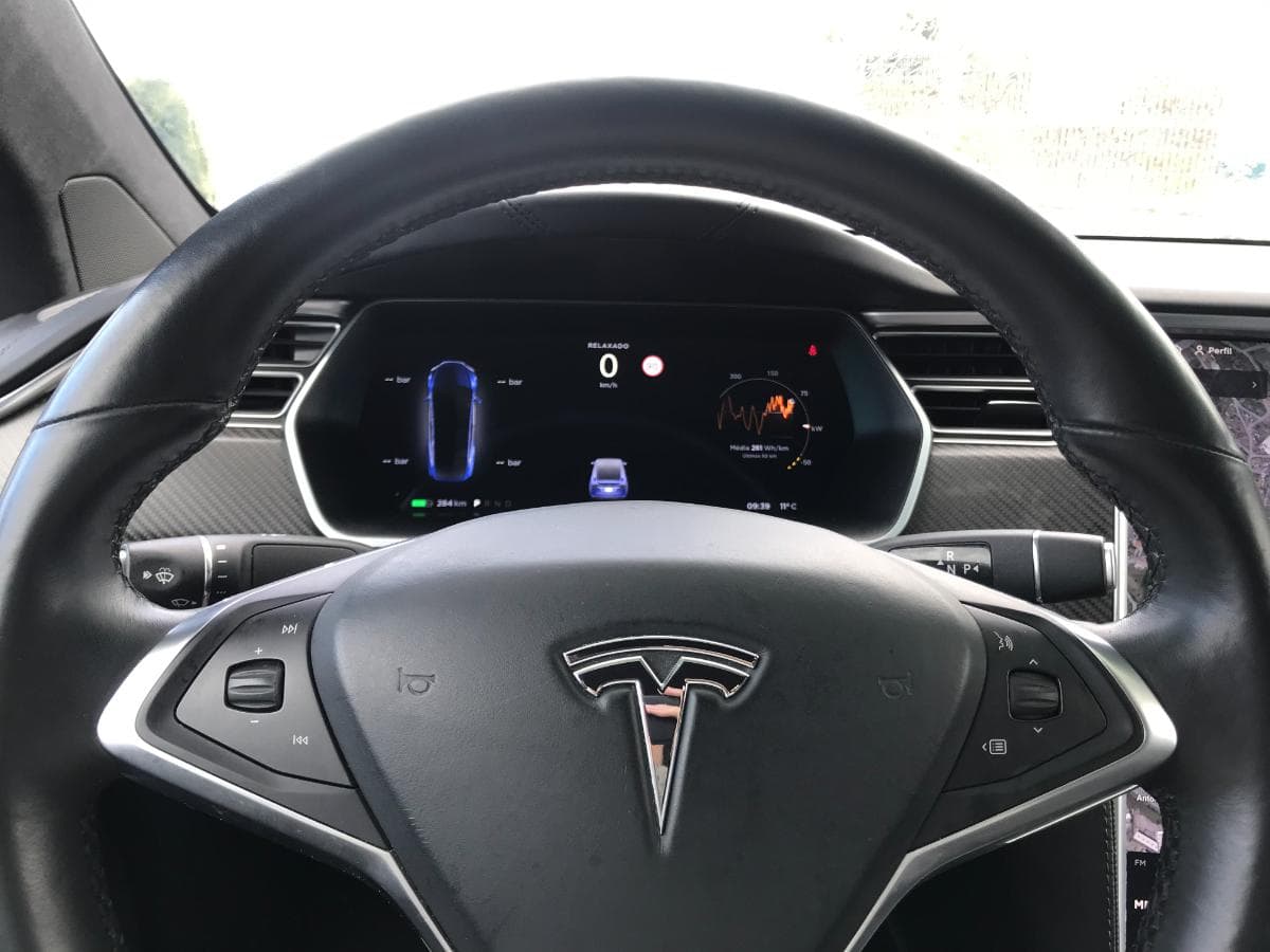 Tesla Model X 100D · Ano 2018 — image 33