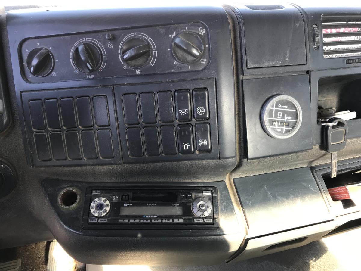 Man TGA 360 A 8X4 · Ano 2002 — imagem 20