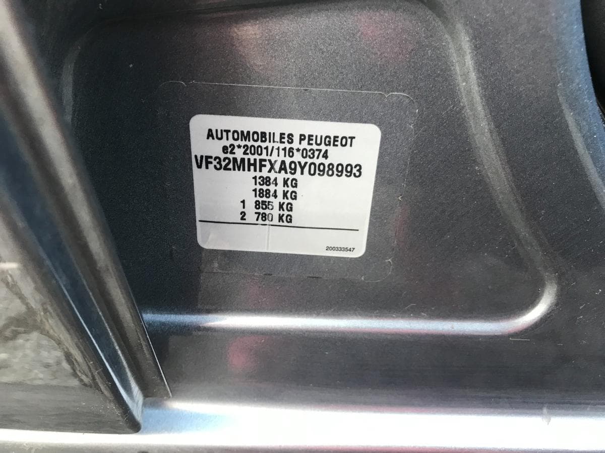 Peugeot 206 + 1.1 · Ano 2009 — imagen 4
