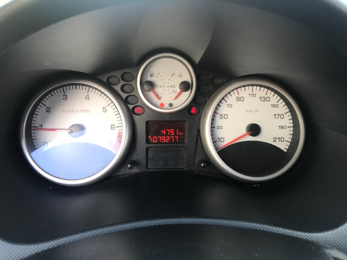 Peugeot 206 + 1.1 · Ano 2009 — imagen 21