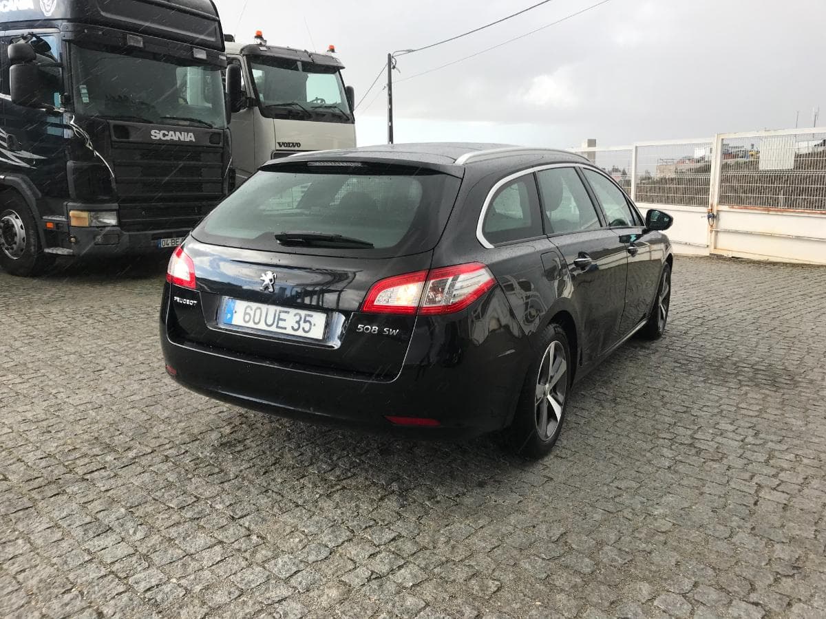 Peugeot 508 SW 1.6 HDI · Ano 2014 — imagen 11