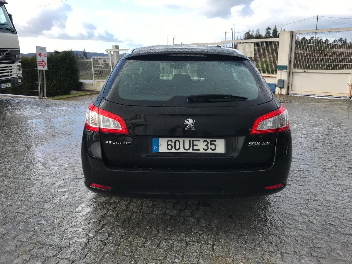 Peugeot 508 SW 1.6 HDI · Ano 2014 — imagen 7