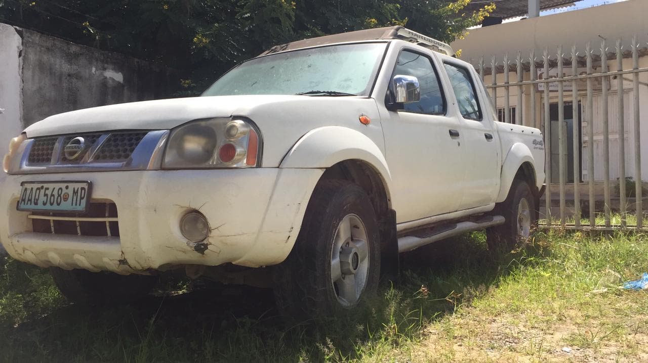 Nissan Hard body · — imagem 1