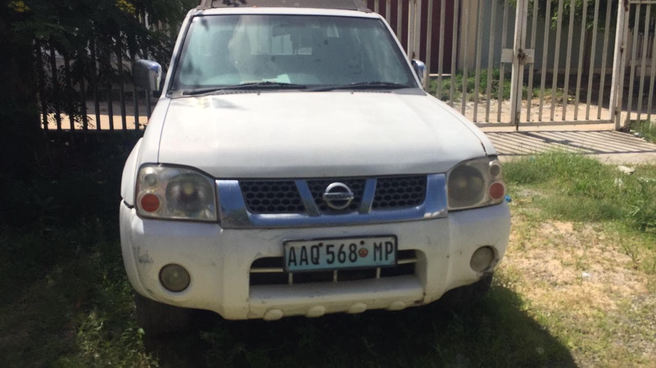 Nissan Hard body · — imagem 7