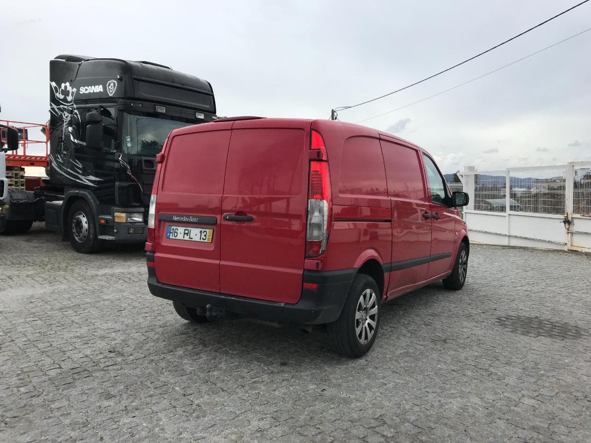 Mercedes-Benz Vito 113 CDI · Ano 2012 — imagen 6