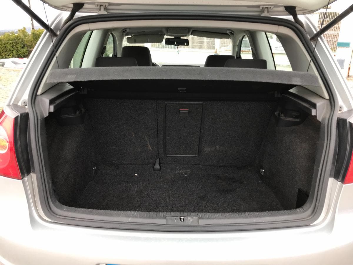 Volkswagen Golf 2.0 TDI · Ano 2004 — image 8