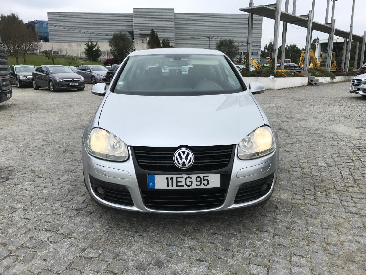 Volkswagen Golf 2.0 TDI · Ano 2004 — image 2