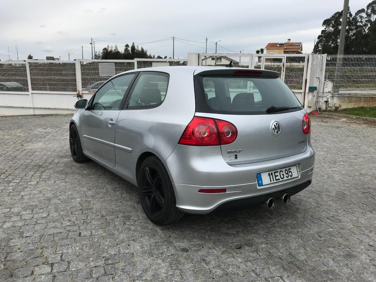 Volkswagen Golf 2.0 TDI · Ano 2004 — image 6