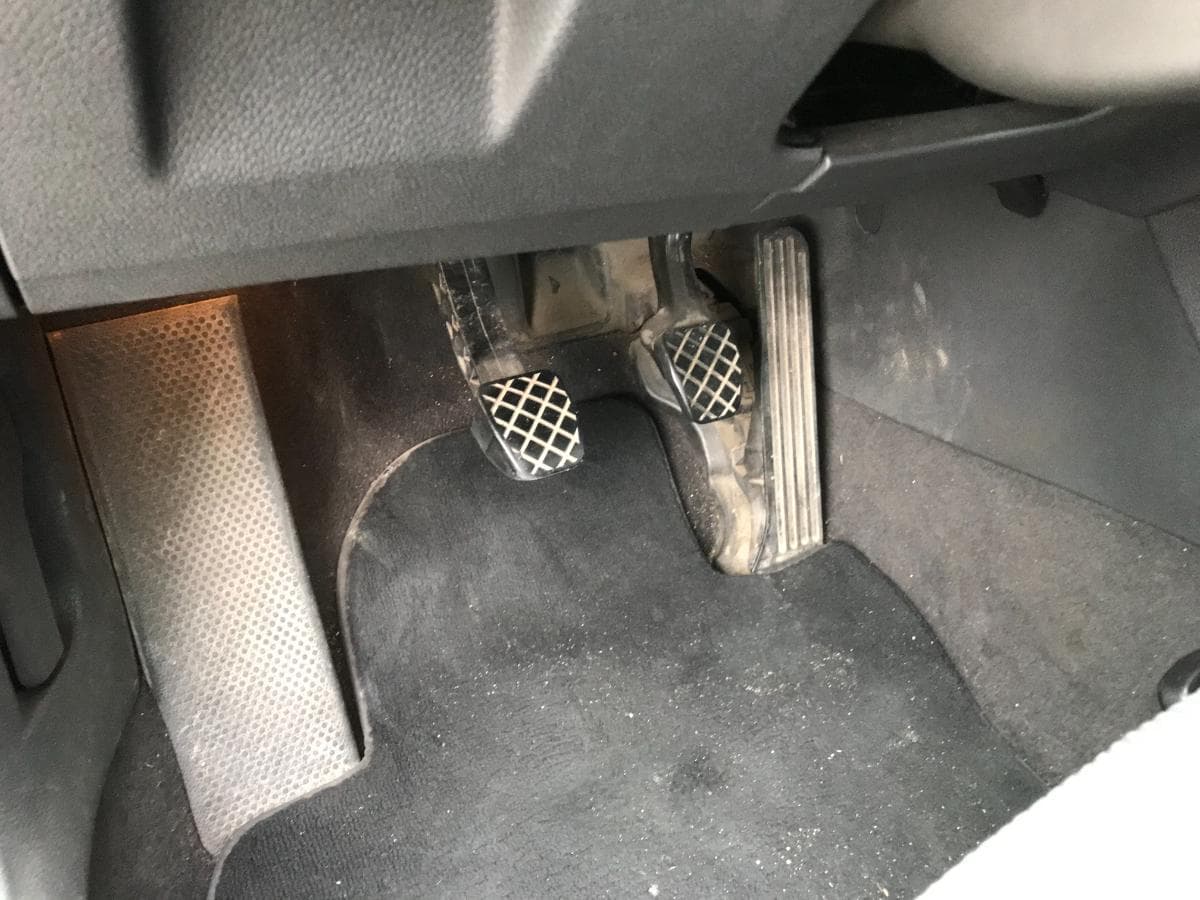 Volkswagen Golf 2.0 TDI · Ano 2004 — image 23