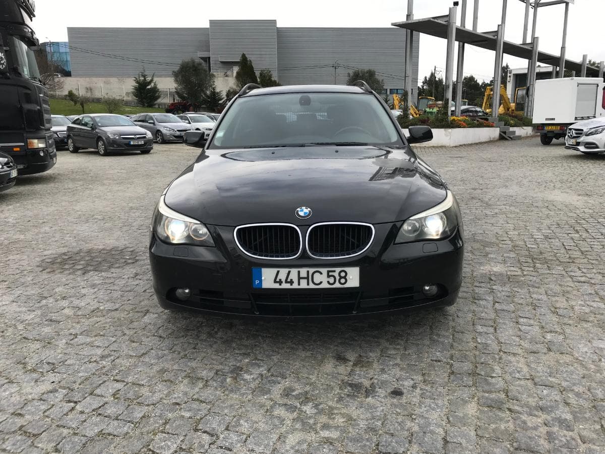 BMW 525 D Touring · Ano 2005 — imagen 2