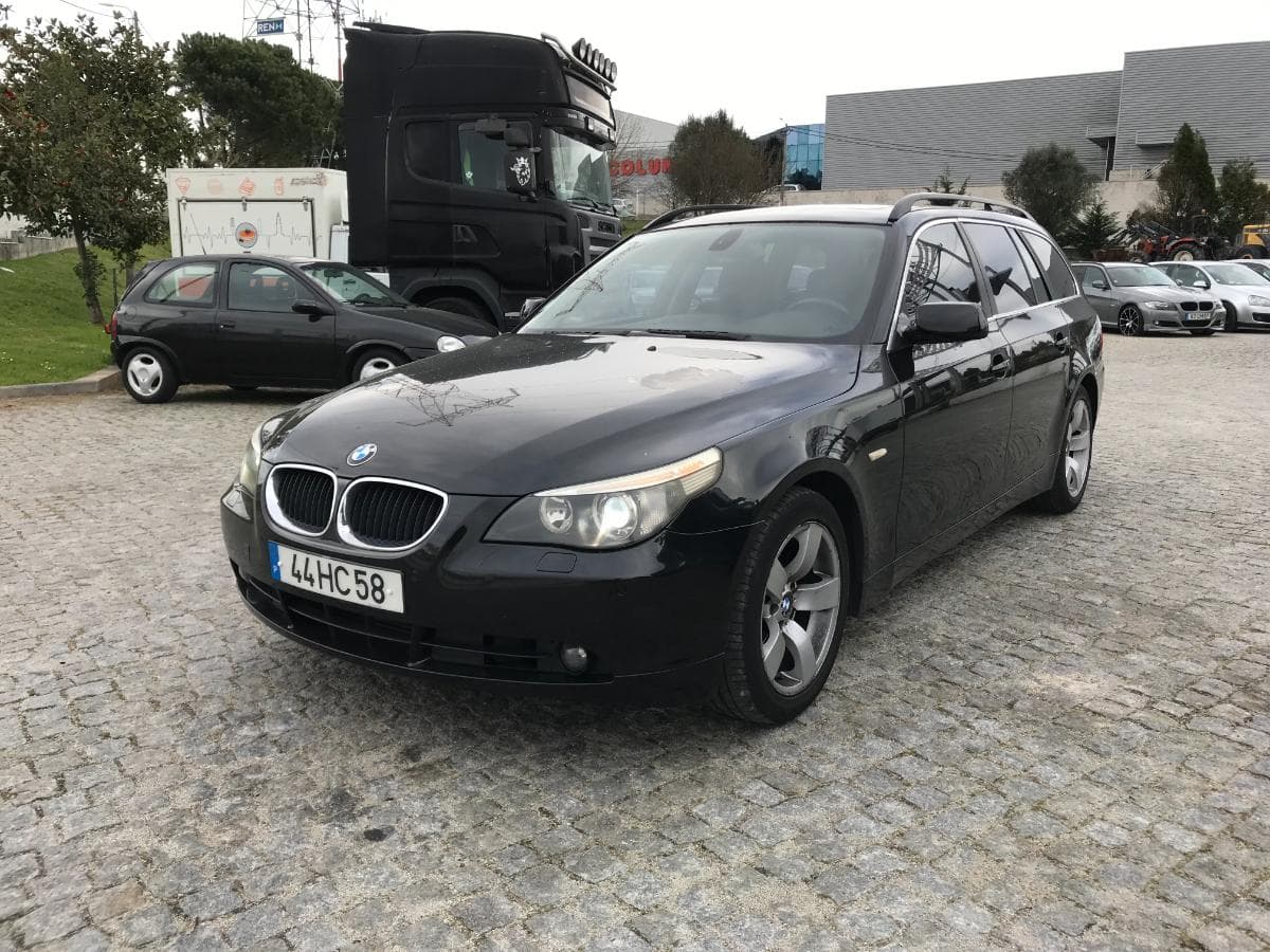BMW 525 D Touring · Ano 2005 — imagen 5