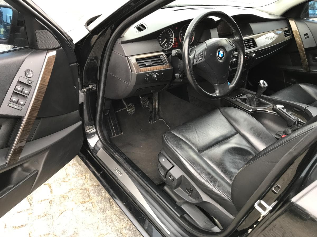 BMW 525 D Touring · Ano 2005 — imagen 18