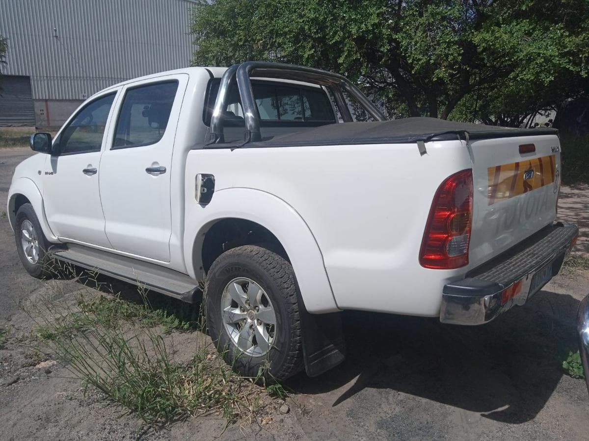 Toyota Hlux · — imagen 5
