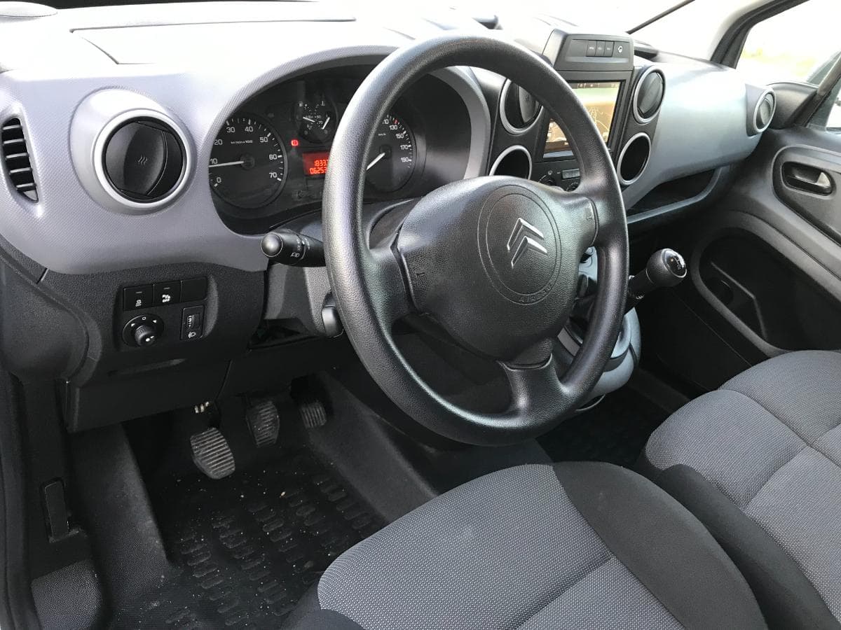 Citroën Berlingo · Ano 2017 — imagen 23