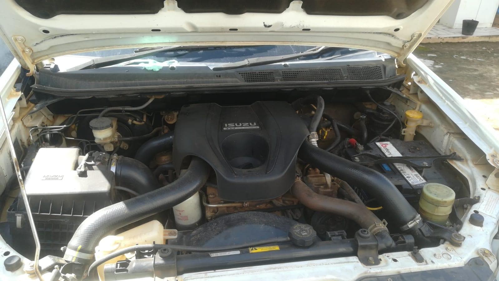 Isuzo KB 300  · — imagem 12