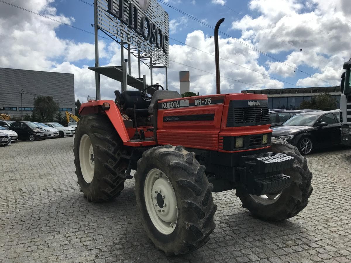 Trator Agrícola Kubota M1-75cv — imagen 1