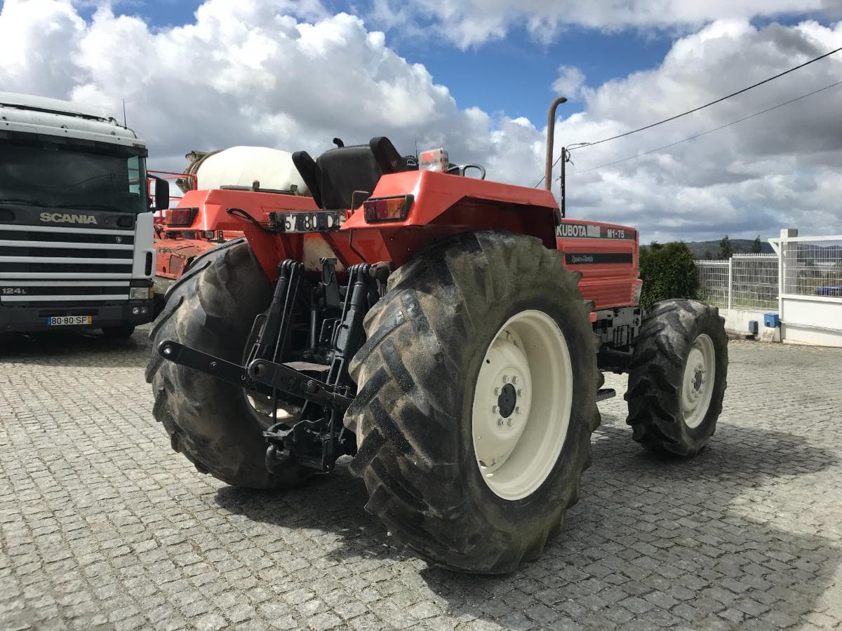 Trator Agrícola Kubota M1-75cv — imagen 5