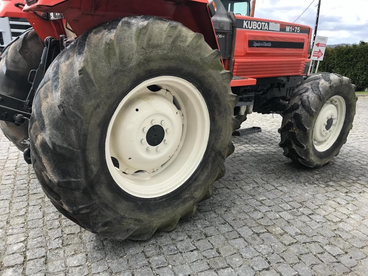 Trator Agrícola Kubota M1-75cv — imagen 7
