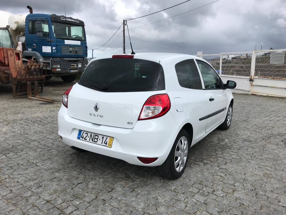 Renault Clio 1.5DCI · Ano 2012 — imagem 6