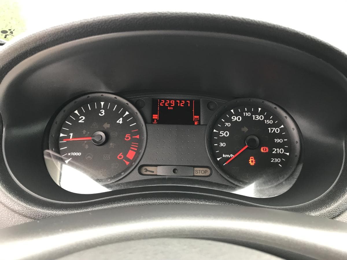 Renault Clio 1.5DCI · Ano 2012 — image 18