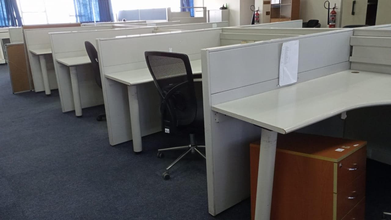 Mobiliario de oficina · — imagen 2