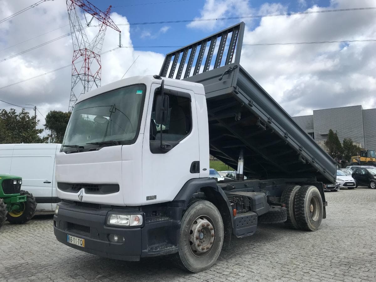 Camião Tribasculante Renault 270 DCI · Ano 2002 — imagen 4